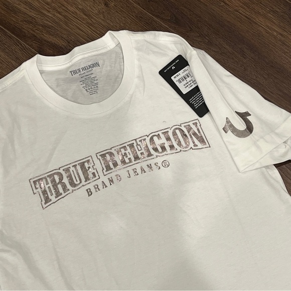 True Religion Men's Small Gold Metallic Foil Classic Logo Tee T-Shirt White - Picture 2 of 9